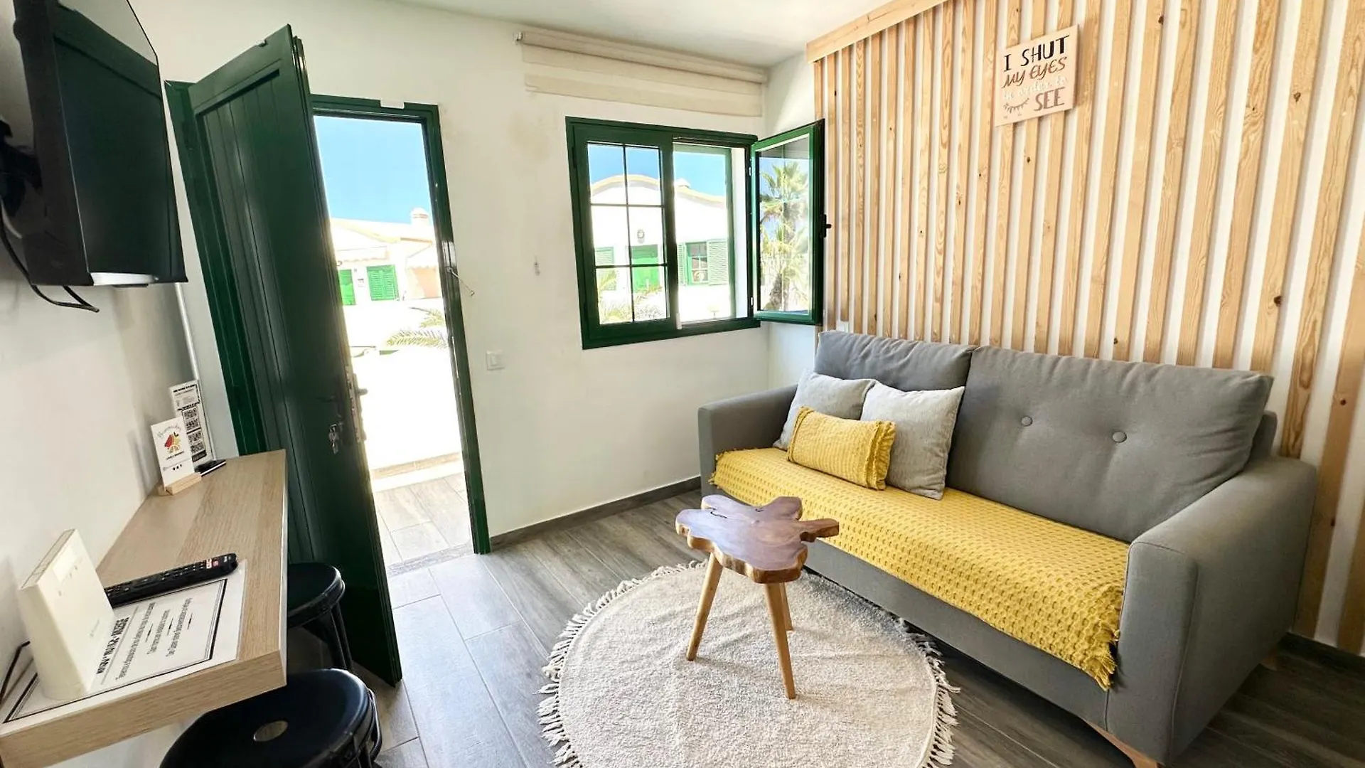 Kiwi Smoothie - En La Playa, Doble Terraza, Cocina Completa, Dos Camas Y Wifi location